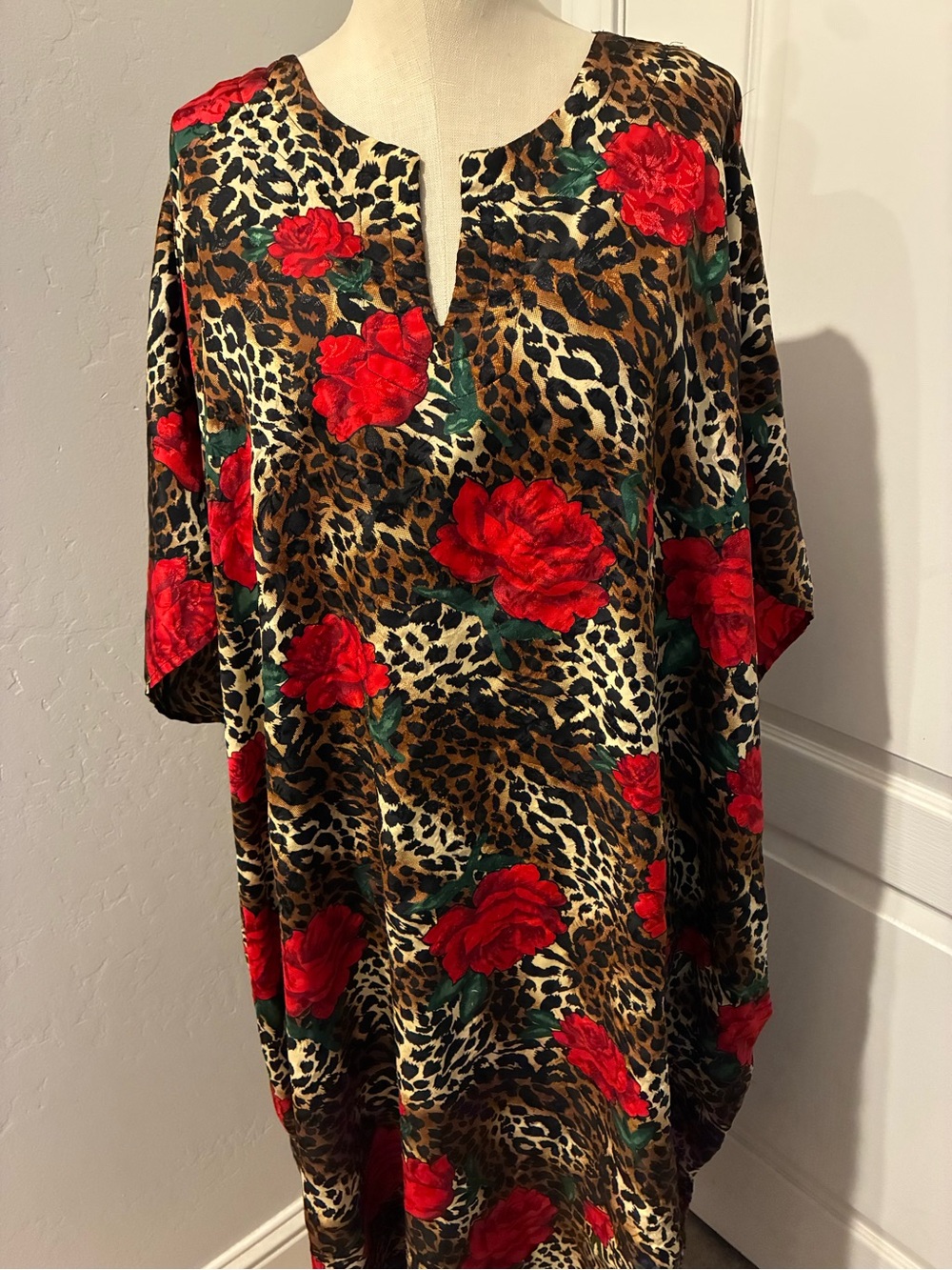 Leopard & Red Rose Split-Neck Women's Dress/MuMu